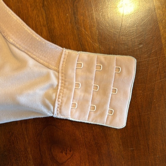 Soma embraceable Perfect Coverage nude bra size 42D - Picture 5 of 7